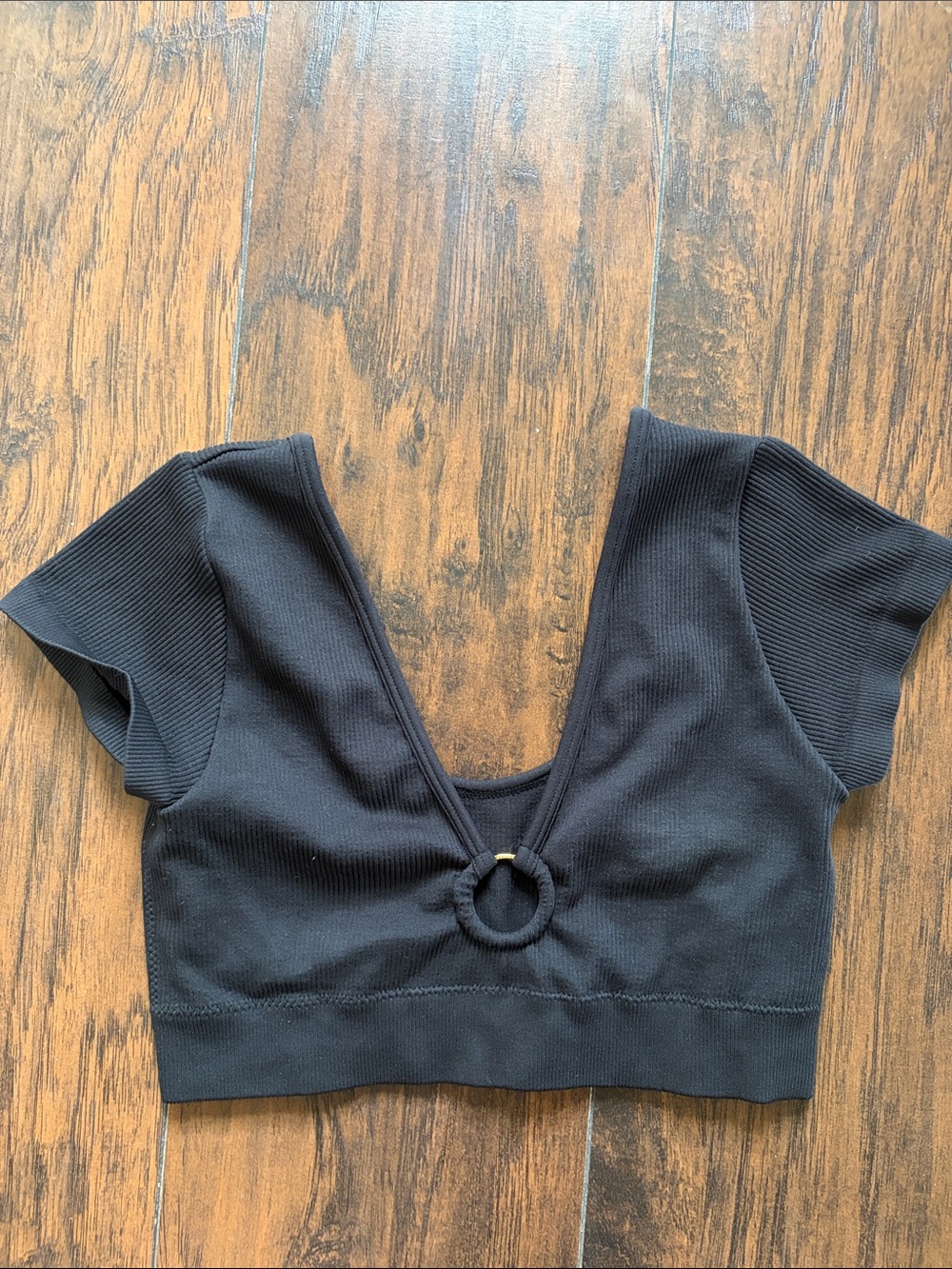 AERIE Black Ribbed V-Neck Crop Top with Front Ring